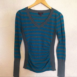 Takeout sweater size medium woman